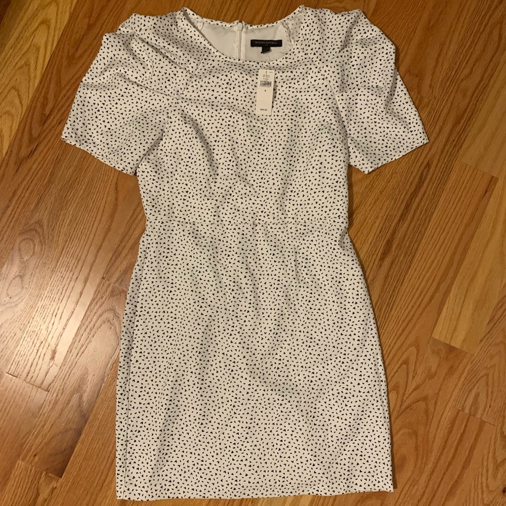 New Banana Republic Factory Women's Size 4 B&W Cap Sleeve Dress